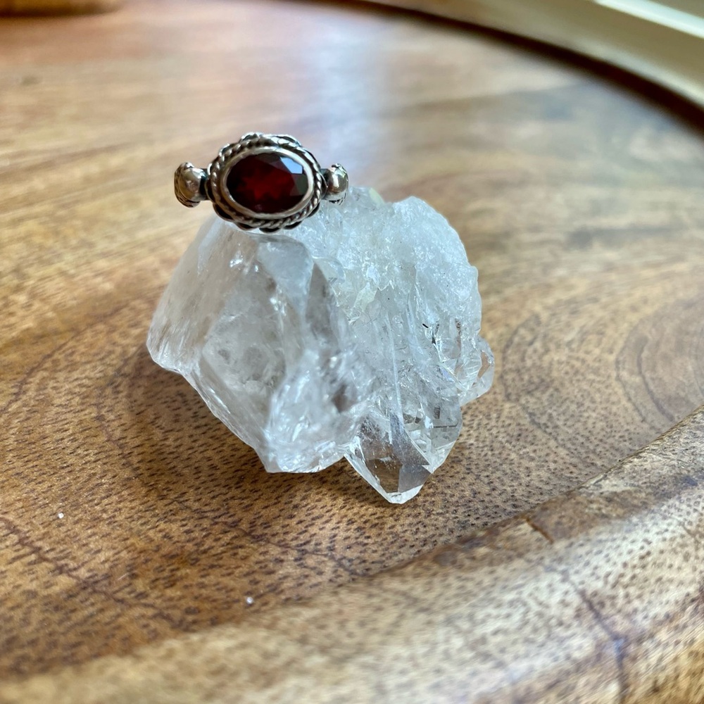 Vintage Sterling silver and garnet ring , size approx 4.75  / 5